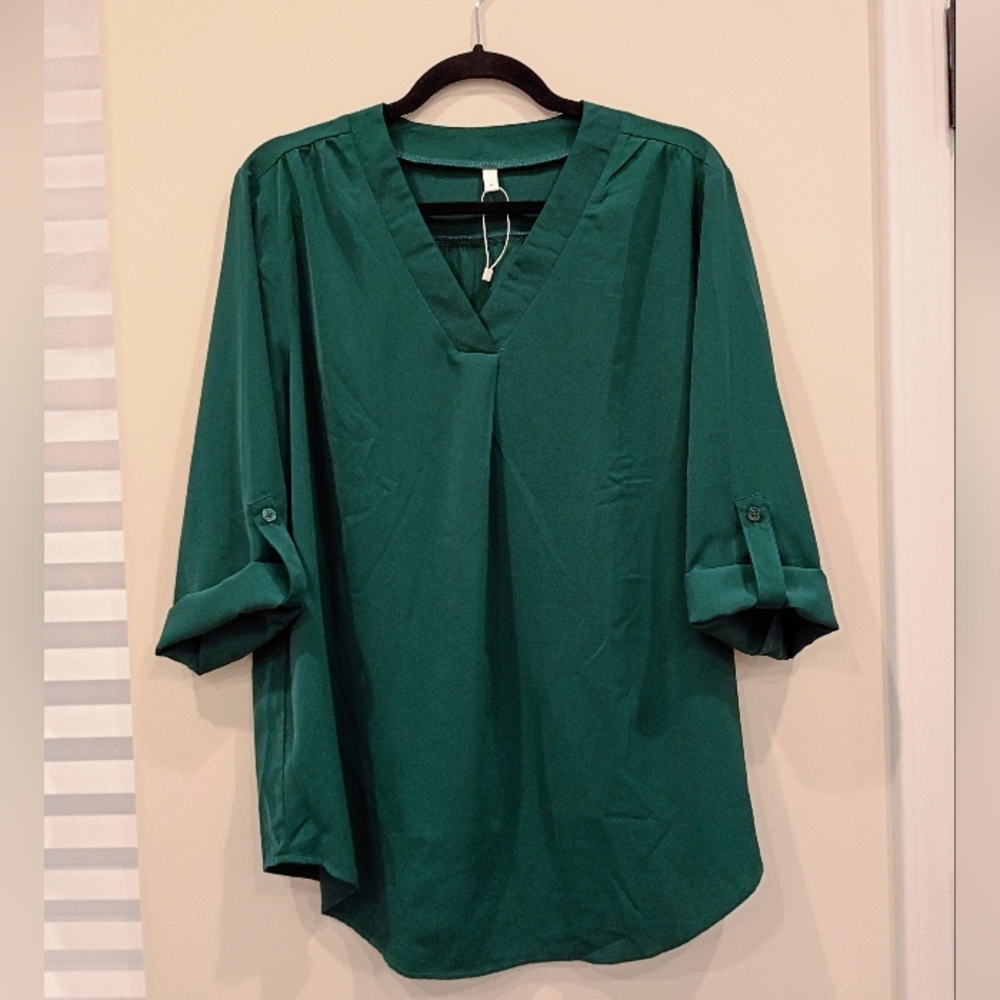 Emerald Green V-Neck Blouse with Buttoned Sleeves (L)